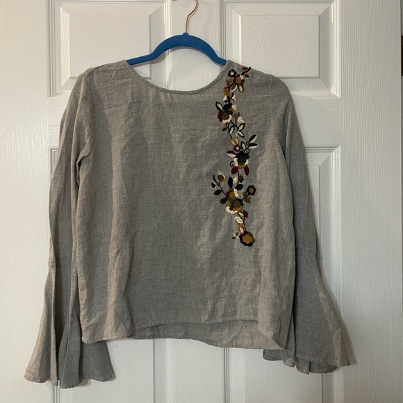 Zara Basic Collection Womens Blouse Grey Embroidered Tie Neck Bell Sleeve. Sz MD - Picture 1 of 12